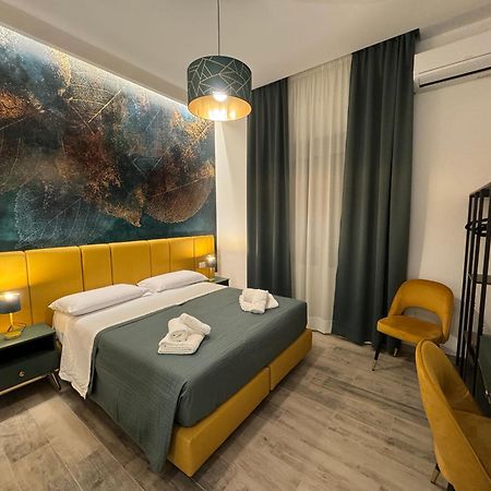 Le Dimore Di Lorenzo Napoli Bagian luar foto