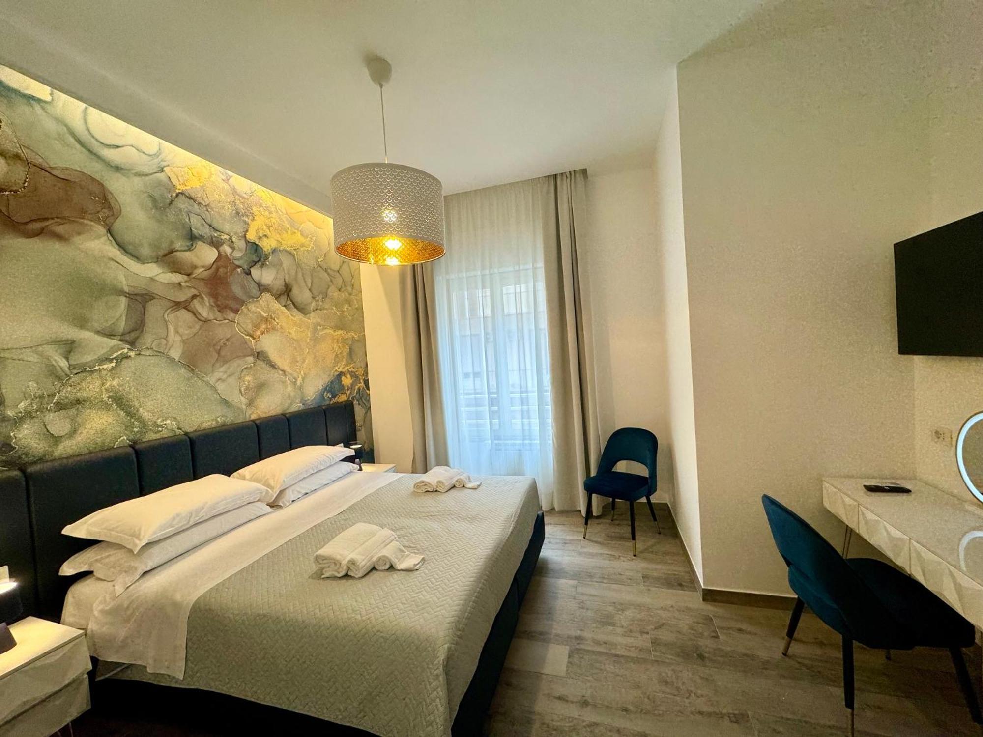 Le Dimore Di Lorenzo Napoli Bagian luar foto