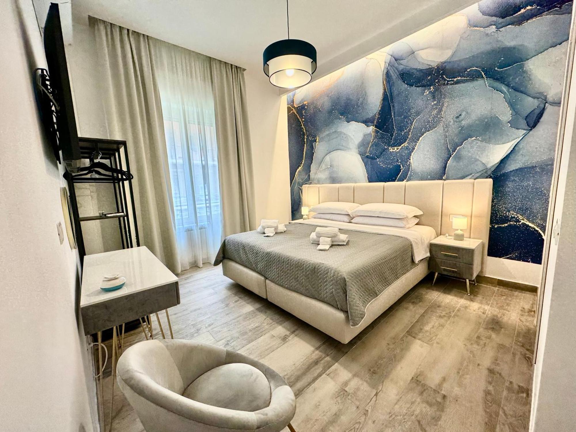 Le Dimore Di Lorenzo Napoli Bagian luar foto